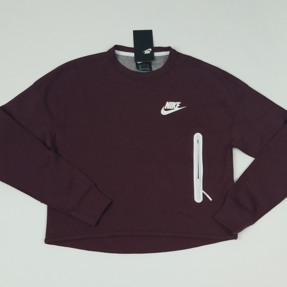 Nike Tops - Nike Crop Sweater